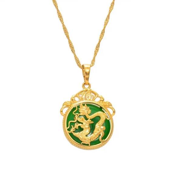 Jewelry - Green dragon necklace